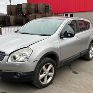 204. Nissan Qashkai M9RG832