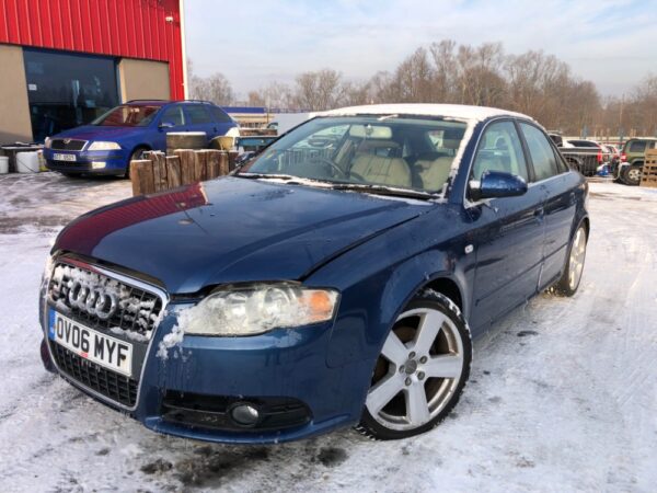 Audi A4 2.0 FSI ALT