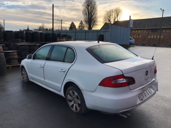 Superb 2 1.9TDI BXE - Obrázek 6