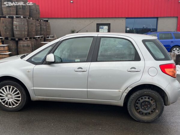 Suzuki SX4 1.6 benzín M16A - Image 8