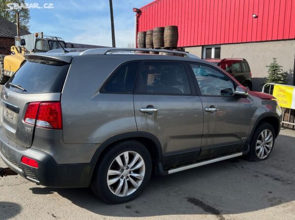 Kia Sorento 2.2 diesel D4HB - Obrázek 6