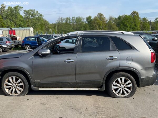 Kia Sorento 2.2 diesel D4HB - Obrázek 9