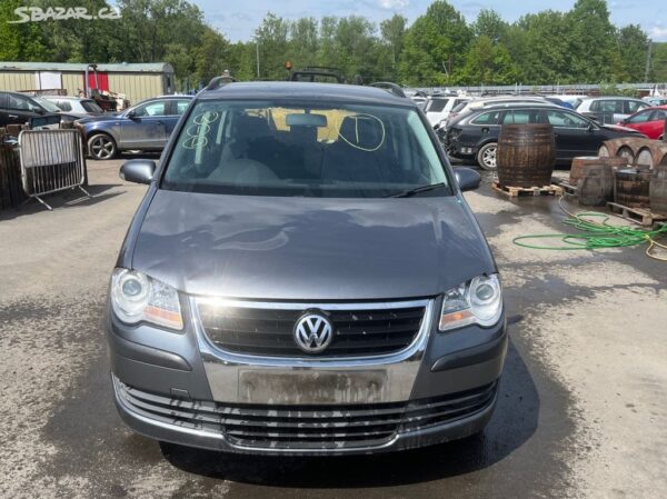 VW Touran 1.6mpi BSE,JJT - Obrázek 3