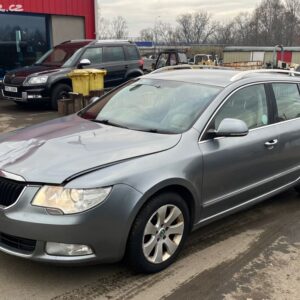 ŠKODA SUPERB 2 COMBI 1.6 TDI CAY: NA NAHRADNÍ DÍLY
