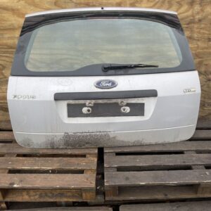 VÍKO KUFRU FORD FOCUS 2