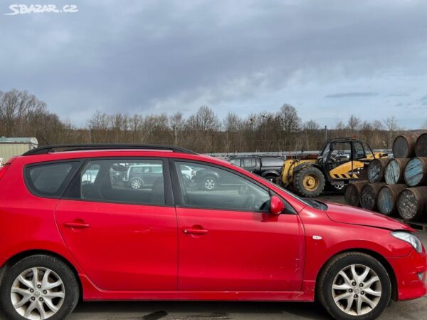 118. HYUNDAI I30 1.4B G4FA: NA NAHRADNÍ DÍLY - Obrázek 4