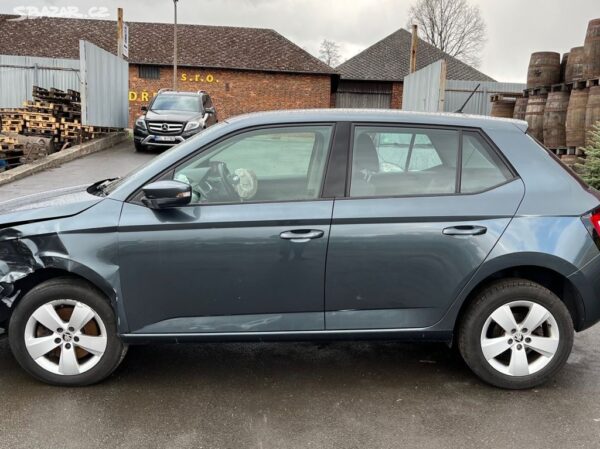 122. ŠKODA FABIA III. 1.2 TSI 81KW CJZD: NA NAHRADNÍ DÍLY - Image 7