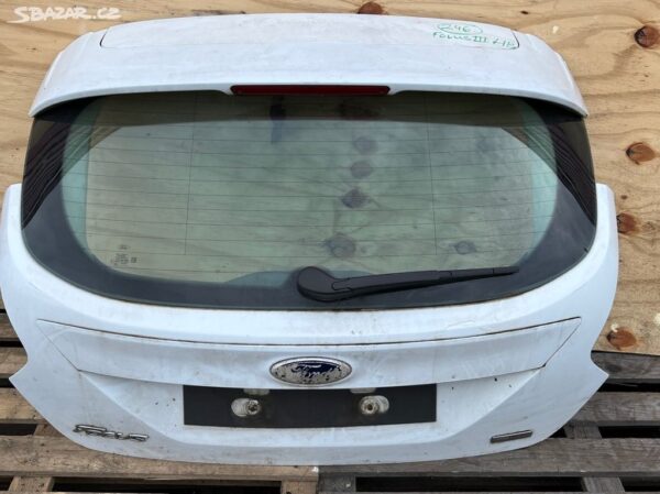 VÍKO KUFRU FORD FOCUS 3 HATCHBACK