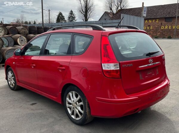 118. HYUNDAI I30 1.4B G4FA: NA NAHRADNÍ DÍLY - Obrázek 10