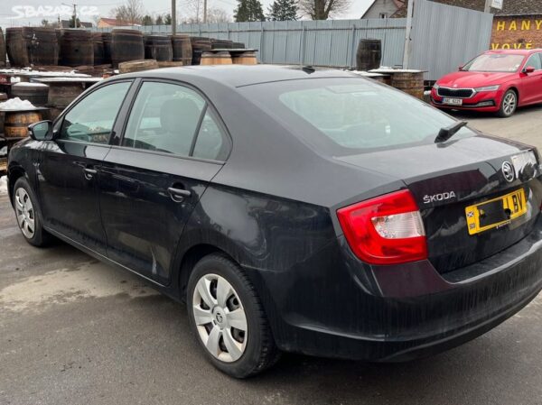 108. ŠKODA RAPID 1.6 TDI CXM: NA NAHRADNÍ DÍLY - Obrázek 8