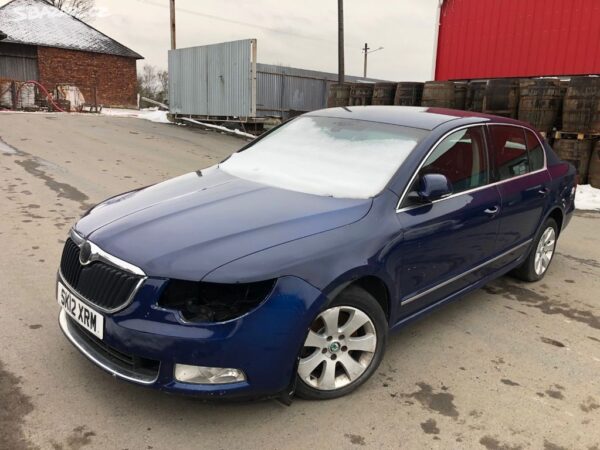 ŠKODA SUPERB 1.6 TDI CAYC 77 KW - Obrázek 5