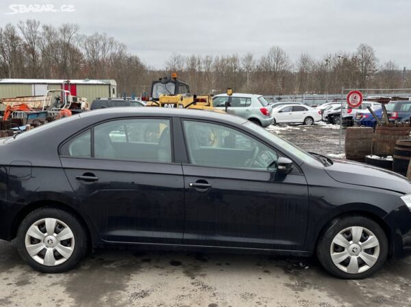 108. ŠKODA RAPID 1.6 TDI CXM: NA NAHRADNÍ DÍLY - Obrázek 4