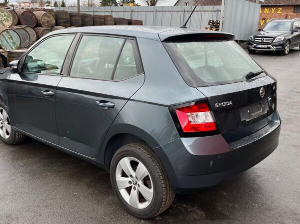 122. ŠKODA FABIA III. 1.2 TSI 81KW CJZD: NA NAHRADNÍ DÍLY - Image 5