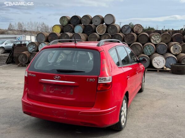 118. HYUNDAI I30 1.4B G4FA: NA NAHRADNÍ DÍLY - Obrázek 7