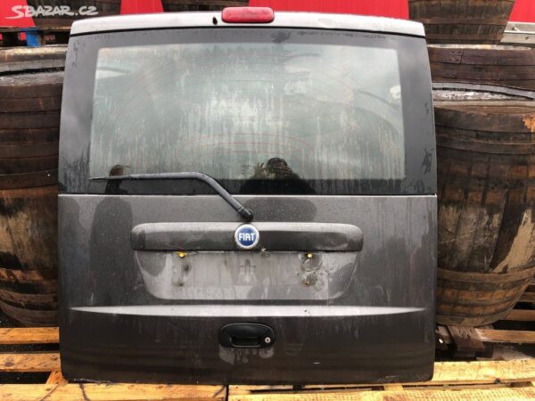 VÍKO KUFRU FIAT DOBLO
