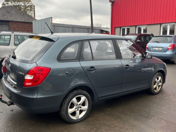 284. ŠKODA FABIA 2 1.6 (CAYA,MZL, LF7Y) - Obrázek 5