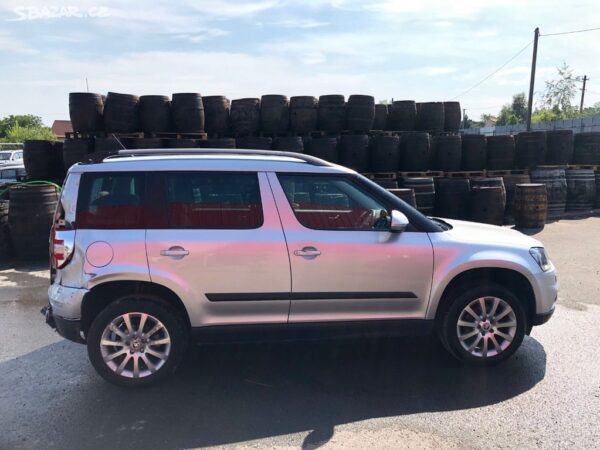 64. ŠKODA YETI 1.2 TSI (CBZB/DSG) - Obrázek 9