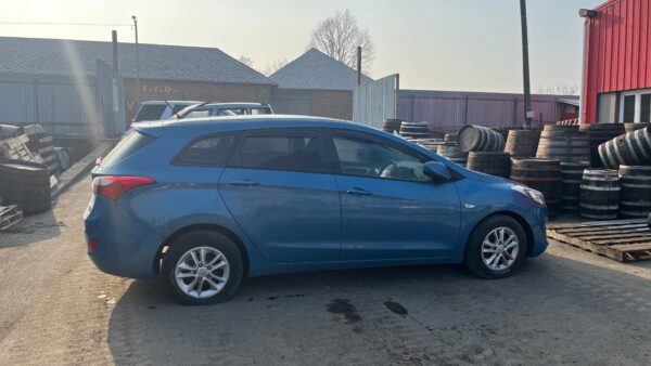 303. HYUNDAI I30 (D4FB) - Obrázek 3