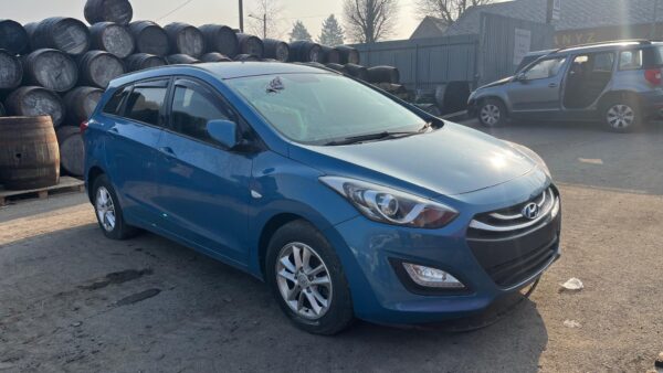 303. HYUNDAI I30 (D4FB)