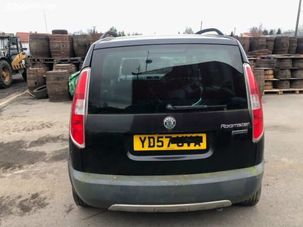 98. ŠKODA ROOMSTER 1.6 BTS - Image 6