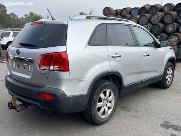 271. KIA SORENTO 2.2 CRDI 4x4 - Obrázek 8