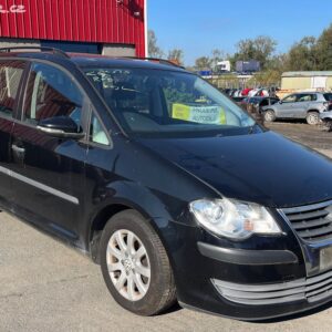272. VW TOURAN 1.9 TDI (BXE)