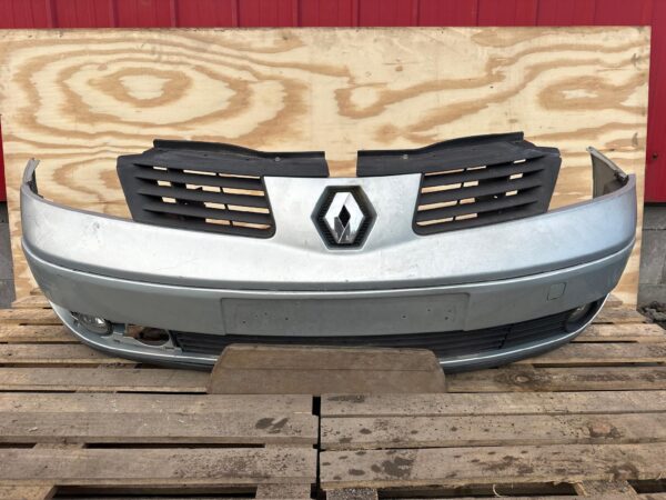 304. PŘEDNÍ NÁRAZNÍK RENAULT ESPACE IV.