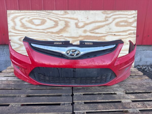 6. PŘEDNÍ NÁRAZNÍK HYUNDAI I30