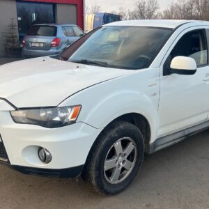 377. MITSUBISHI OUTLANDER 2.2 Di-D 4N14