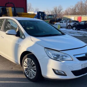 378. OPEL ASTRA J / 2011 / 1.4 16V A14XER